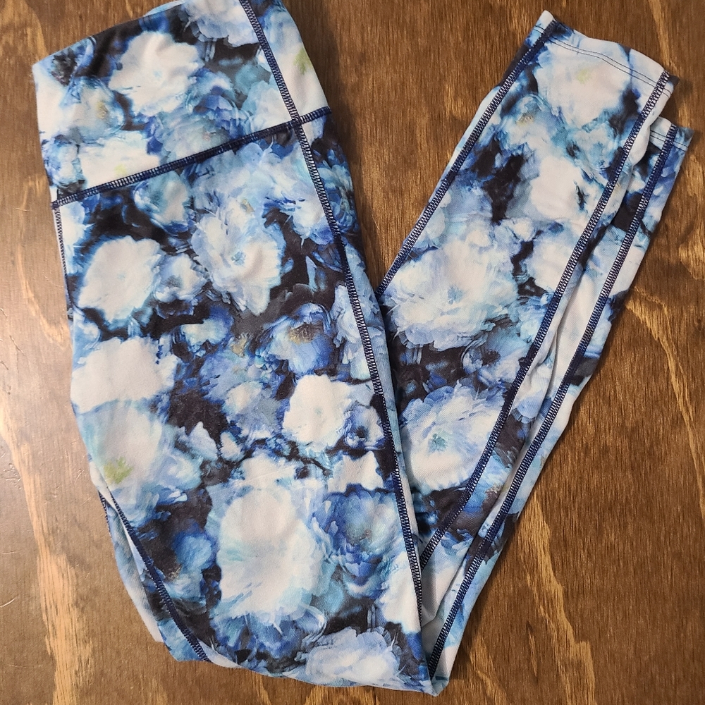 Athleta blue floral leggings
